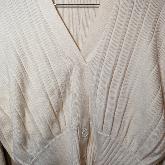 Wilfred cardigan sweater size Medium - Picture 3 of 3